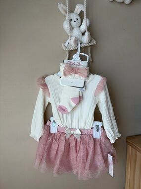 Little Lass Cream Top with Pink Sparkle Tulle Skirt & Accessories